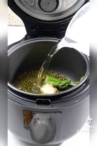 Foto langkah ke 1 dari resep Bubur Kacang Hijau ala Vitarice.