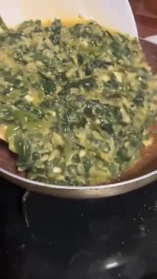 Foto del paso 5 de la receta: Tortilla de espinacas (al estilo griego)