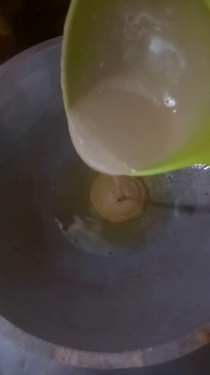 Foto langkah ke 4 dari resep Cucur Durian.
