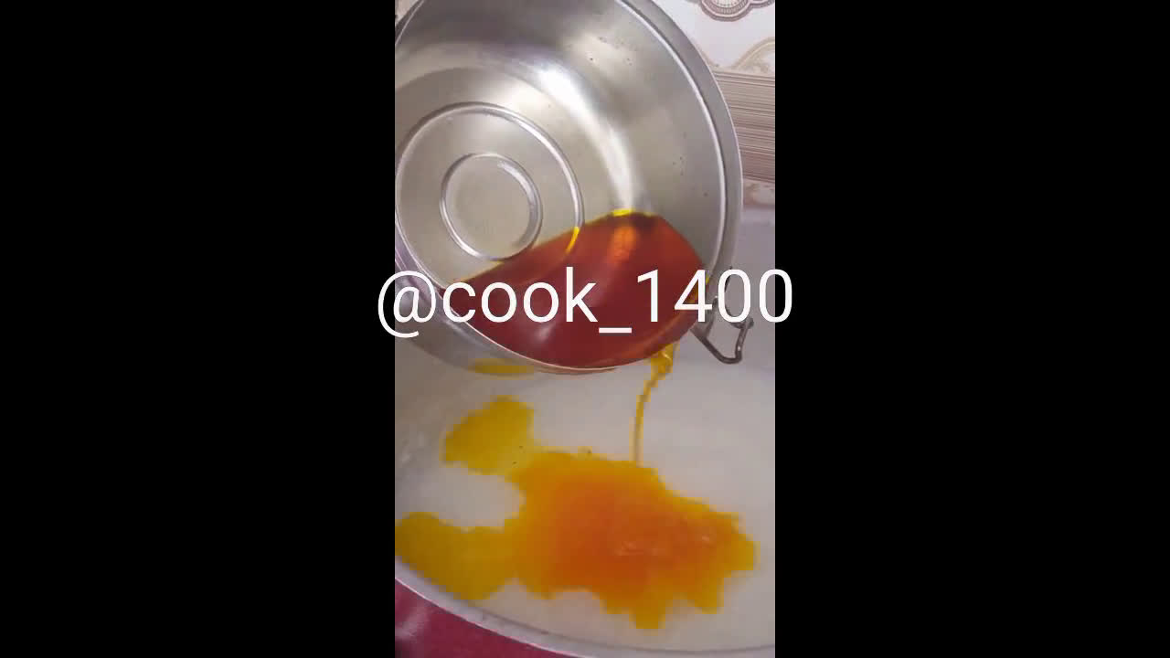عکس مرحله 2 از دستور شله زرد