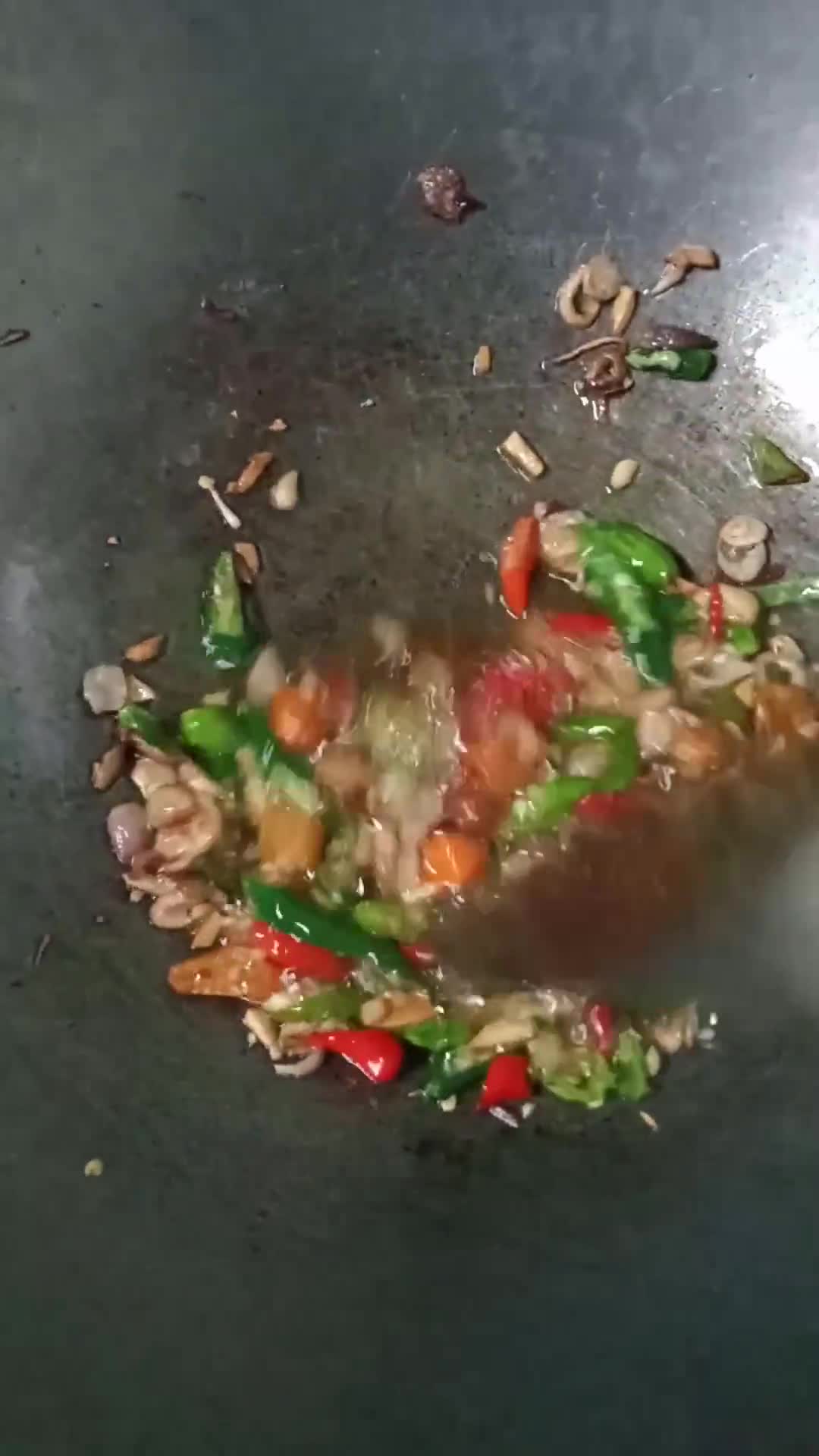Foto langkah ke 2 dari resep Tumis Pare Teri.