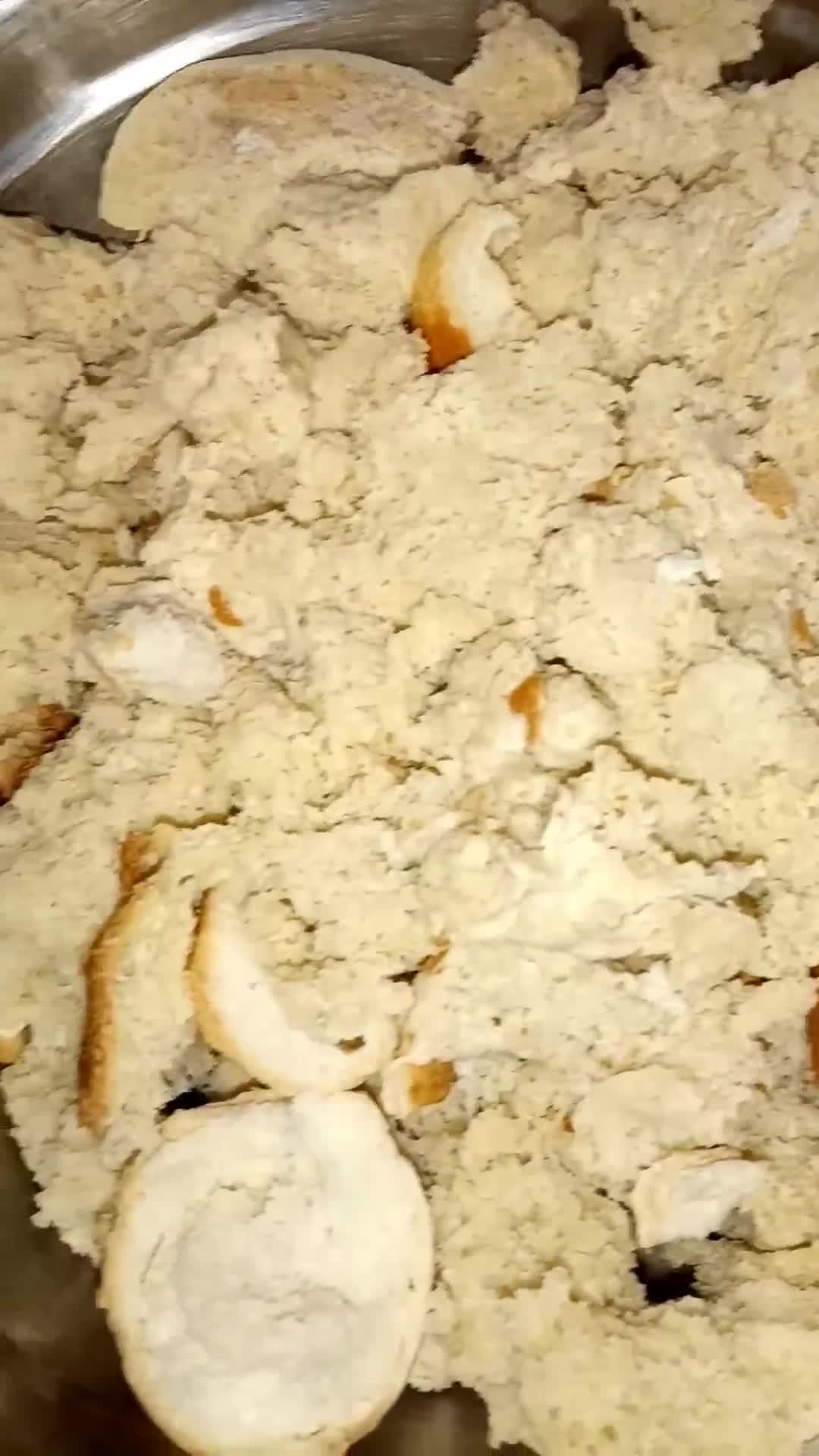 Foto del paso 1 de la receta: Budín de pan sin huevo