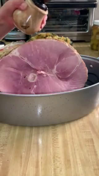 Foto del paso 4 de la receta: Jamón Glaseado con Salsa de Arándanos #elsabordelosrecuerdos