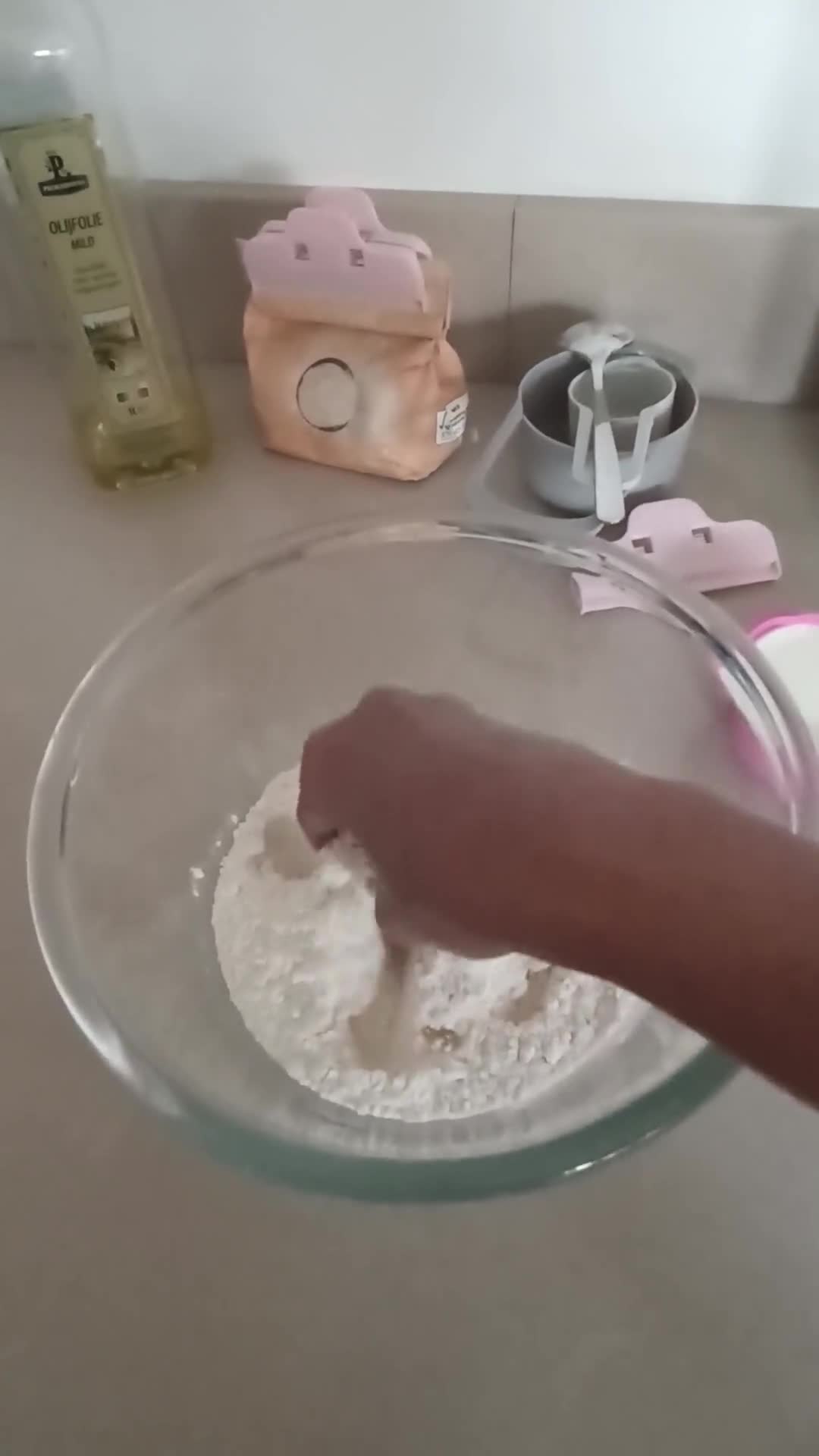 Foto langkah ke 1 dari resep Za'atar Butter Naan.