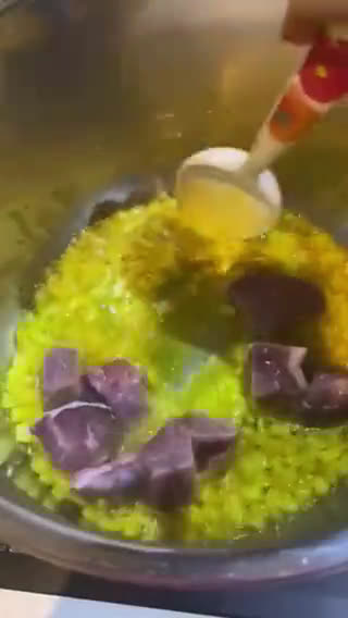 عکس مرحله 2 از دستور خورش سیب درختی