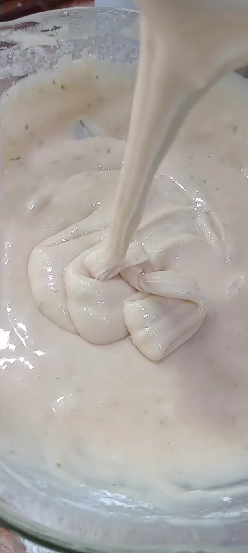 Foto del paso 2 de la receta: Budín de limón y chocolate blanco💛
