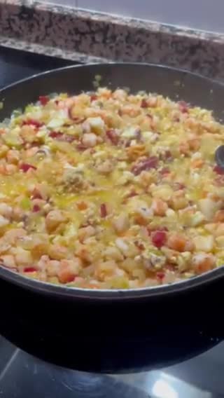 Foto del paso 5 de la receta: Calamares rellenos de langostinos 🦑 🦐 🦑