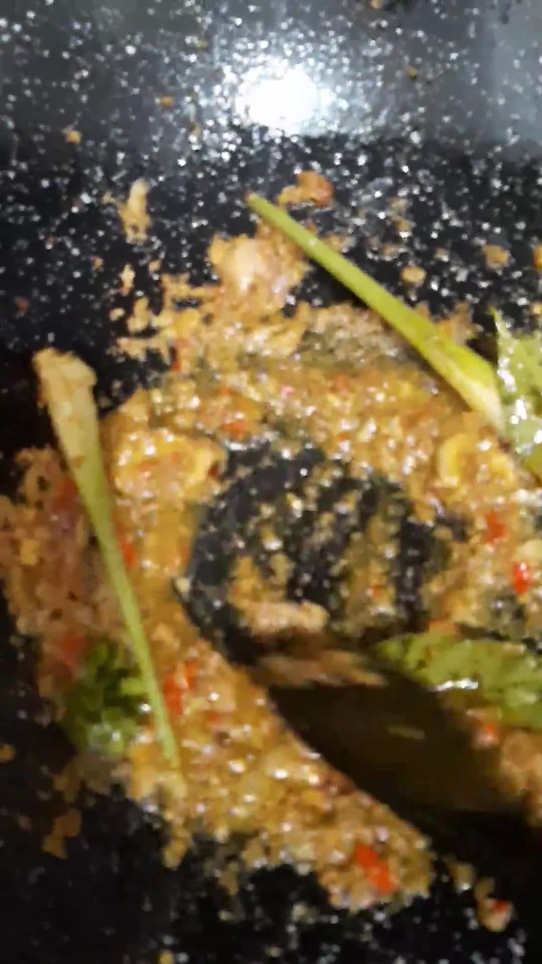 Foto langkah ke 5 dari resep Buntil Daun Pepaya.
