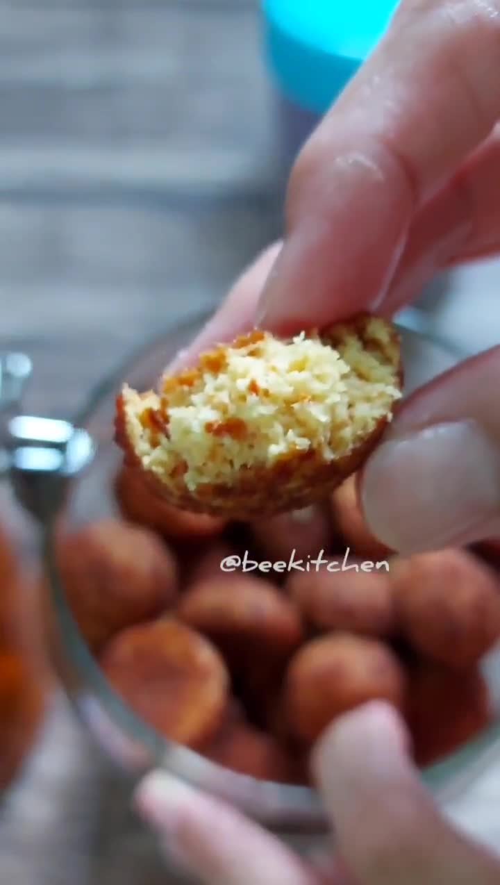 Foto langkah ke 6 dari resep Palm Cheese Cookies.