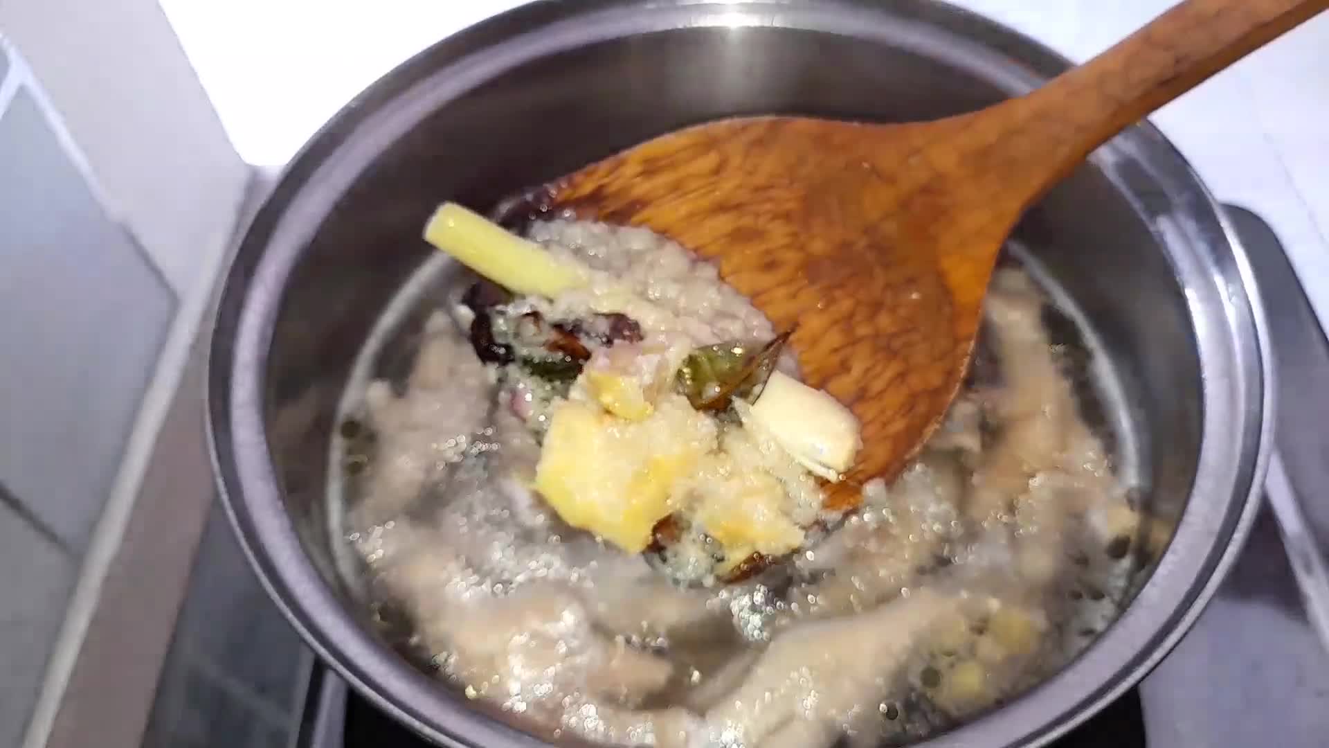 Foto langkah ke 4 dari resep Sup ceker ayam favorit keluarga.