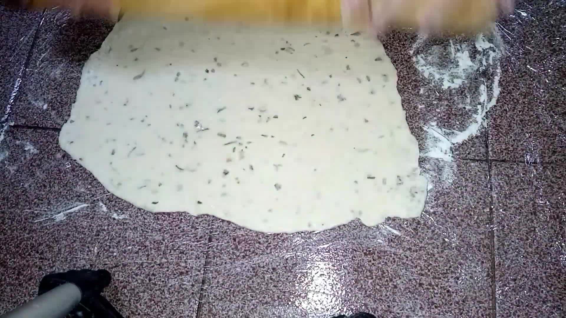Foto del paso 5 de la receta: Galletitas saladas 🤩❤️