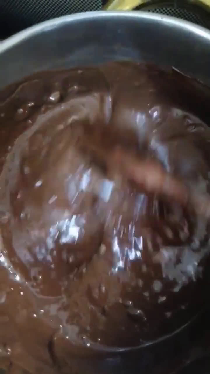صورة لخطوة 3 من وصفة كرات الهوت شوكلت باشكال جديده ورائعه 🍫☕