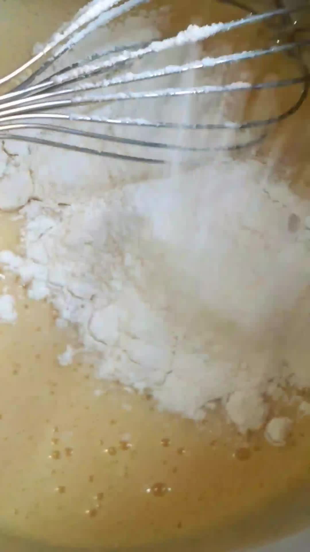 عکس مرحله 4 از دستور پای سیب بدون شیر با مارمالاد و سیب برش خورده 😉😋😍