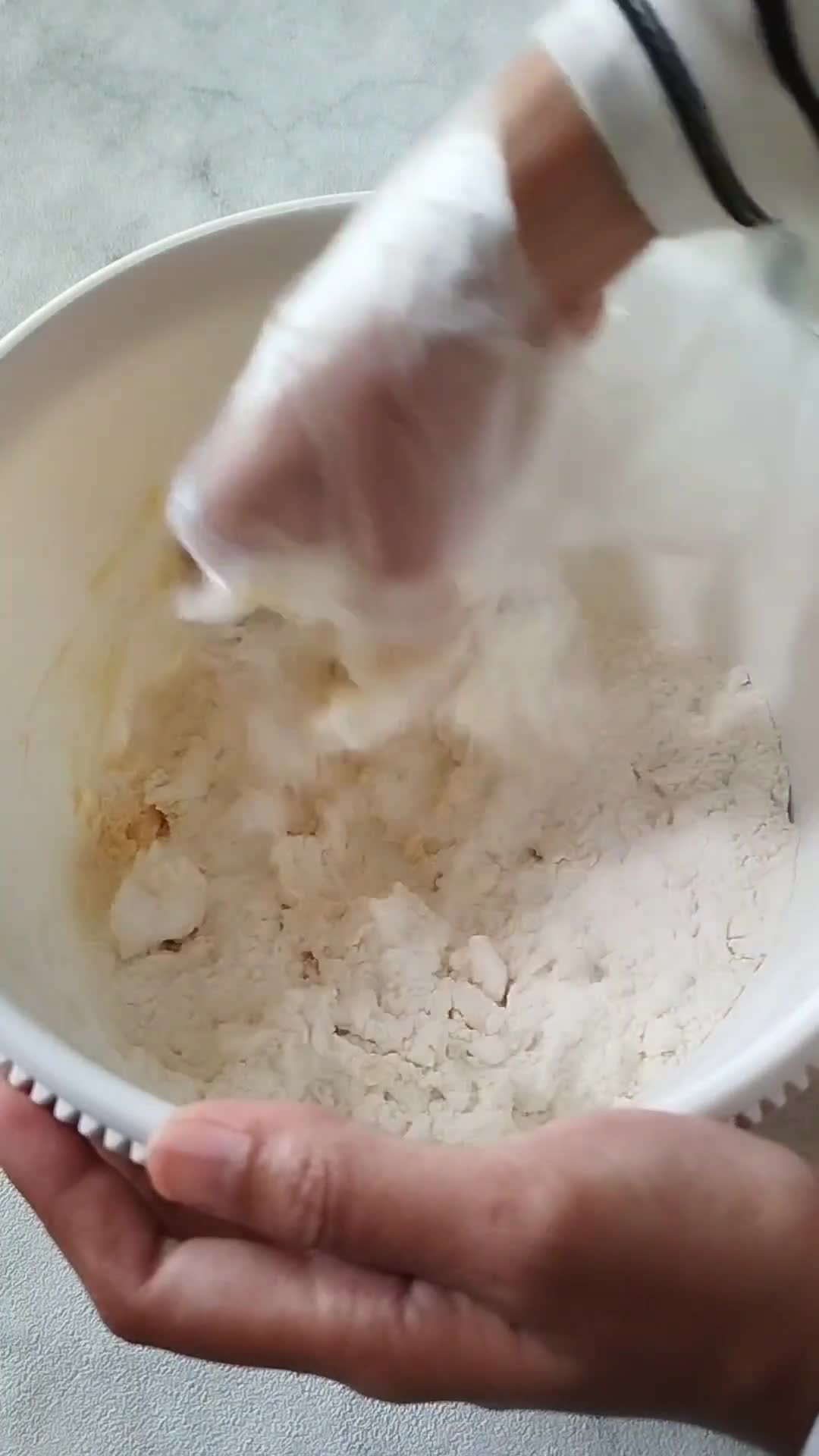 Foto langkah ke 1 dari resep Bolen Lilit Tape Keju.