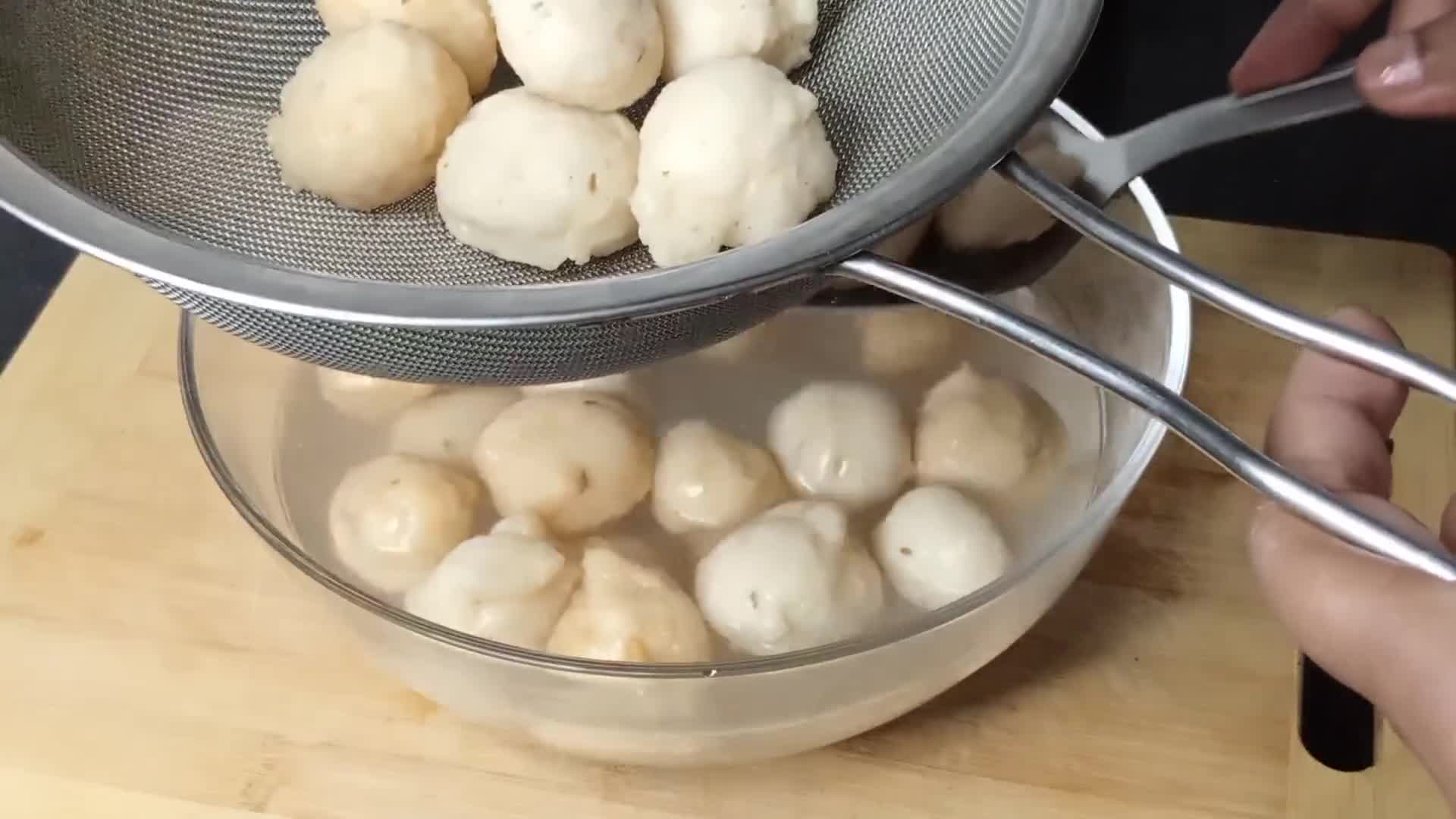 A picture of step 7 of Super soft dahi bhalla (iftar special).