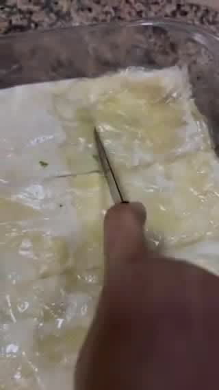 صورة لخطوة 6 من وصفة صينية اللحم بالجلاش (البريك باللحم)