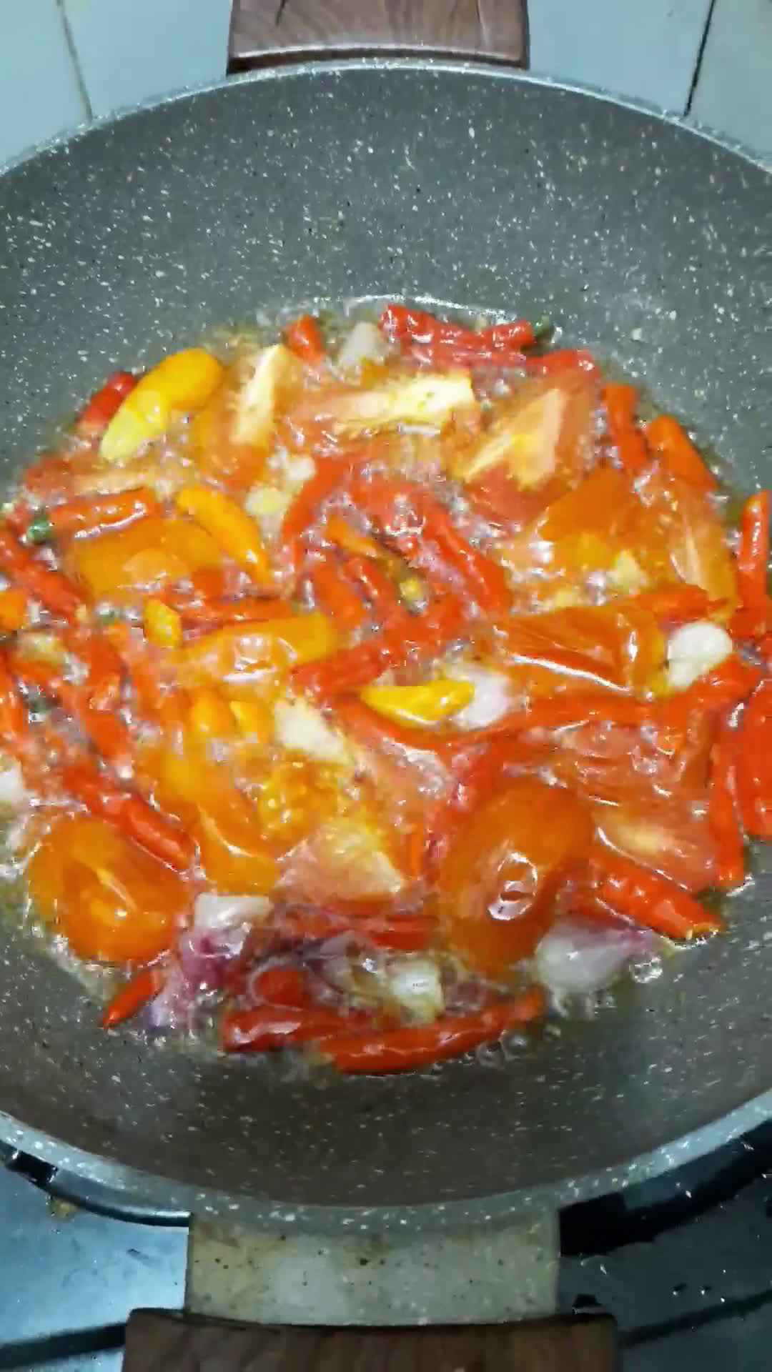 Foto langkah ke 2 dari resep Sambal Bawang.