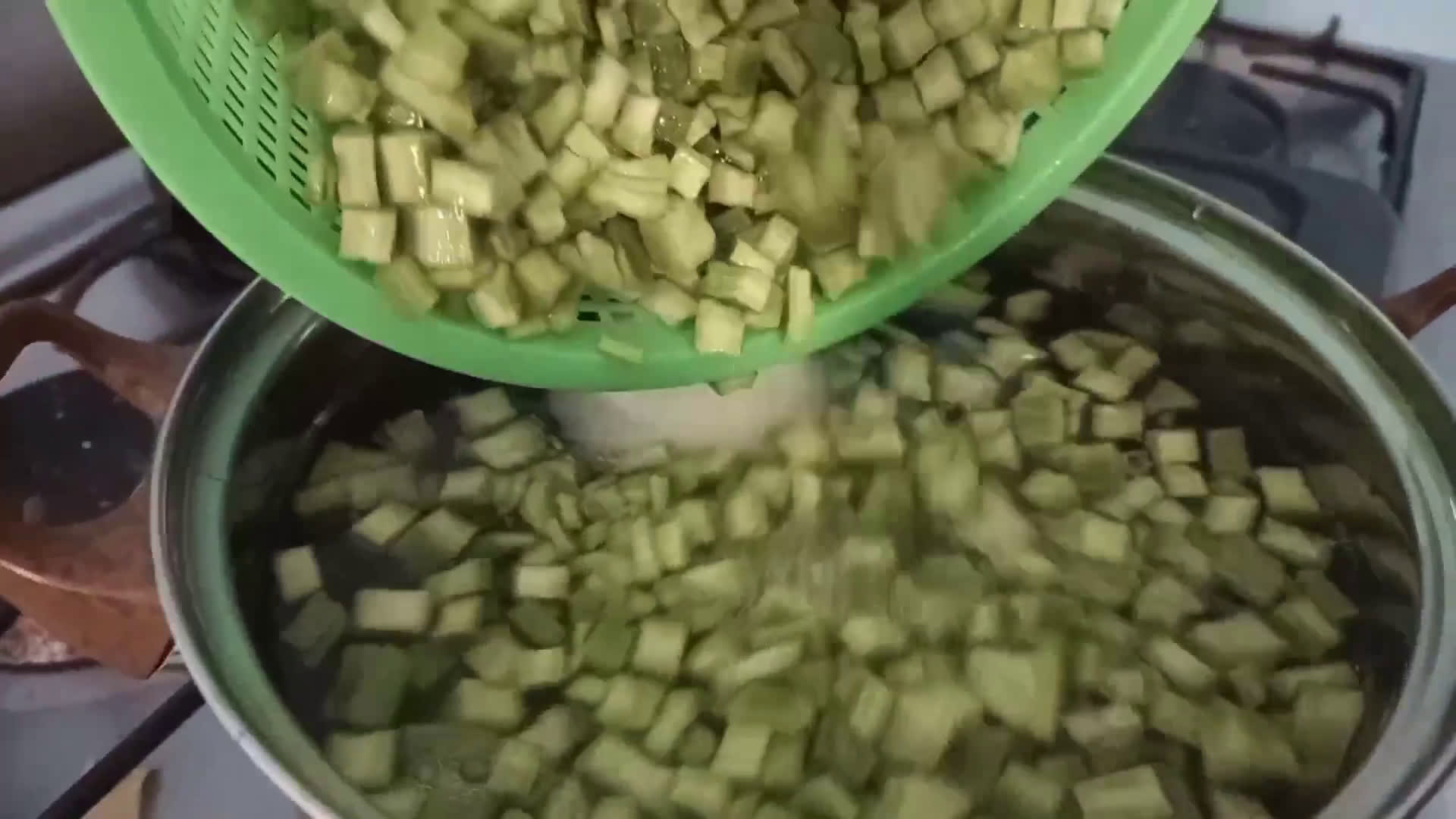 Foto del paso 3 de la receta: Nopales con carne molida 😃