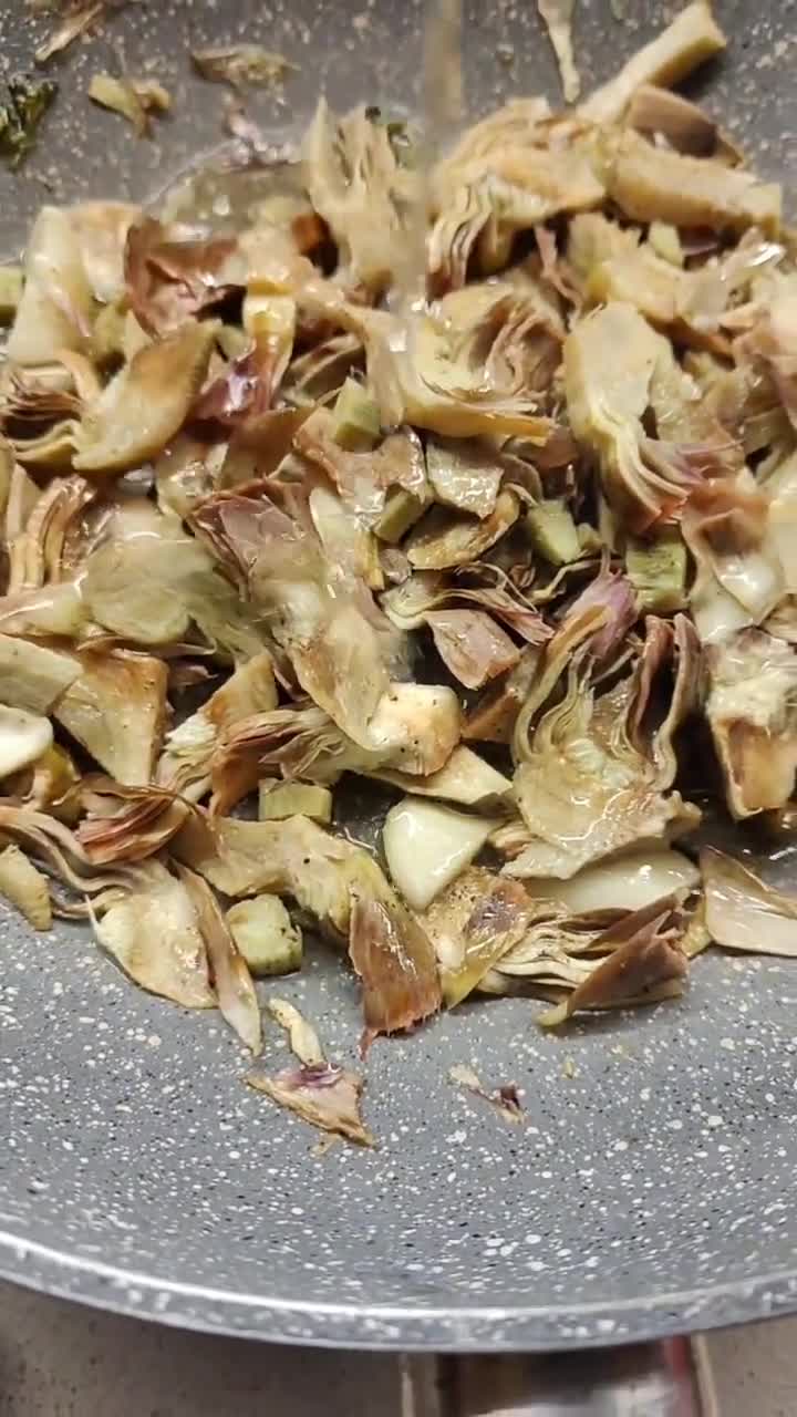 Foto del passaggio 3 della ricetta Sfoglia di carciofi e speck