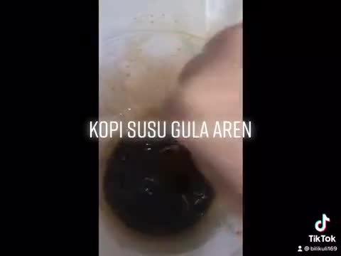 Foto langkah ke 2 dari resep Kopi gula aren super creamy.
