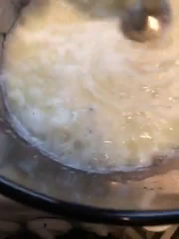 Foto del paso 5 de la receta: Sopa de coliflor y queso azul