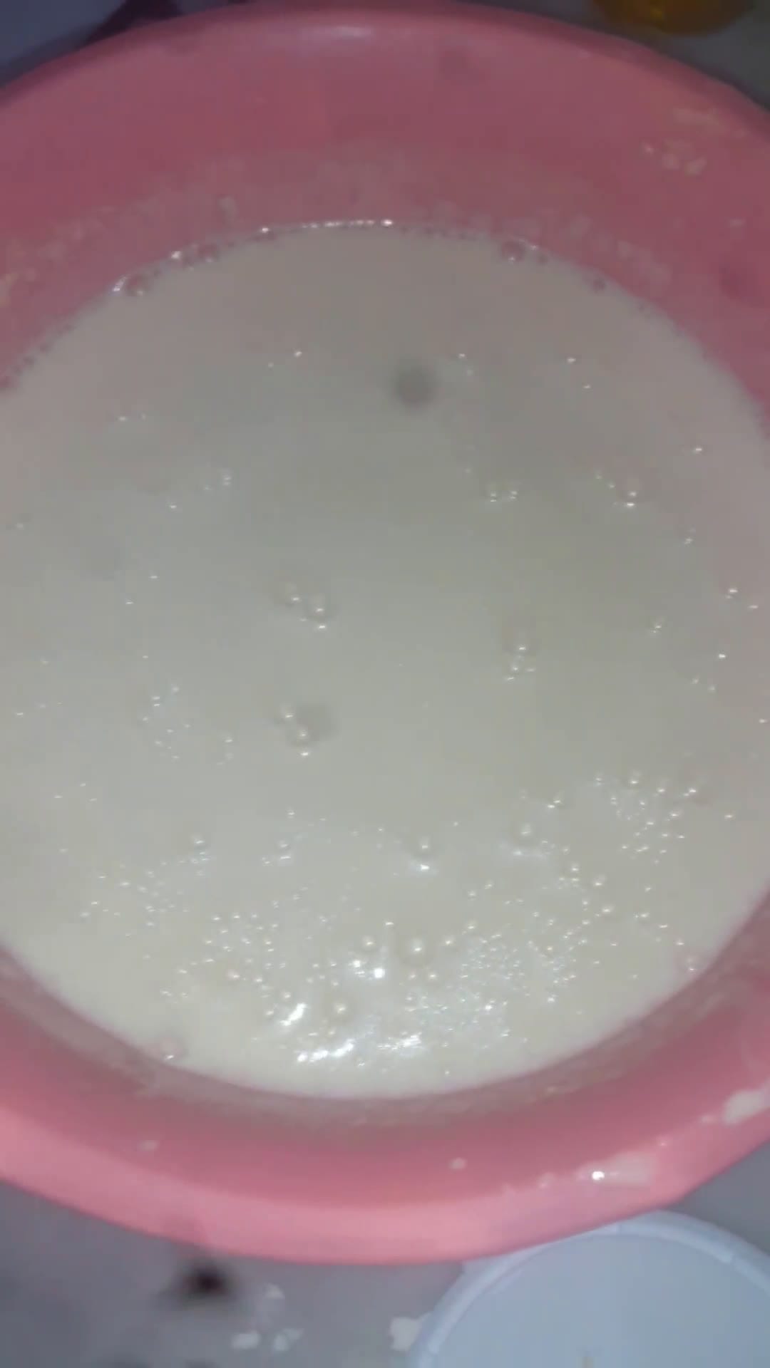 صورة لخطوة 3 من وصفة بغرير متقب بلا اختمار روعة 😉😋
