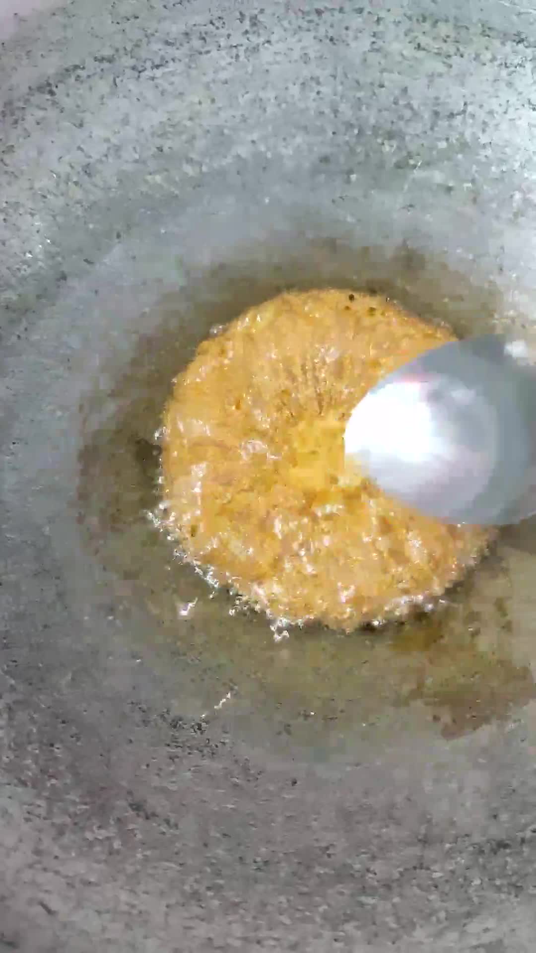 Foto langkah ke 4 dari resep Kue Cucur Gula Merah.