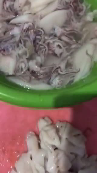 Foto langkah ke 1 dari resep Cumi Pedas.