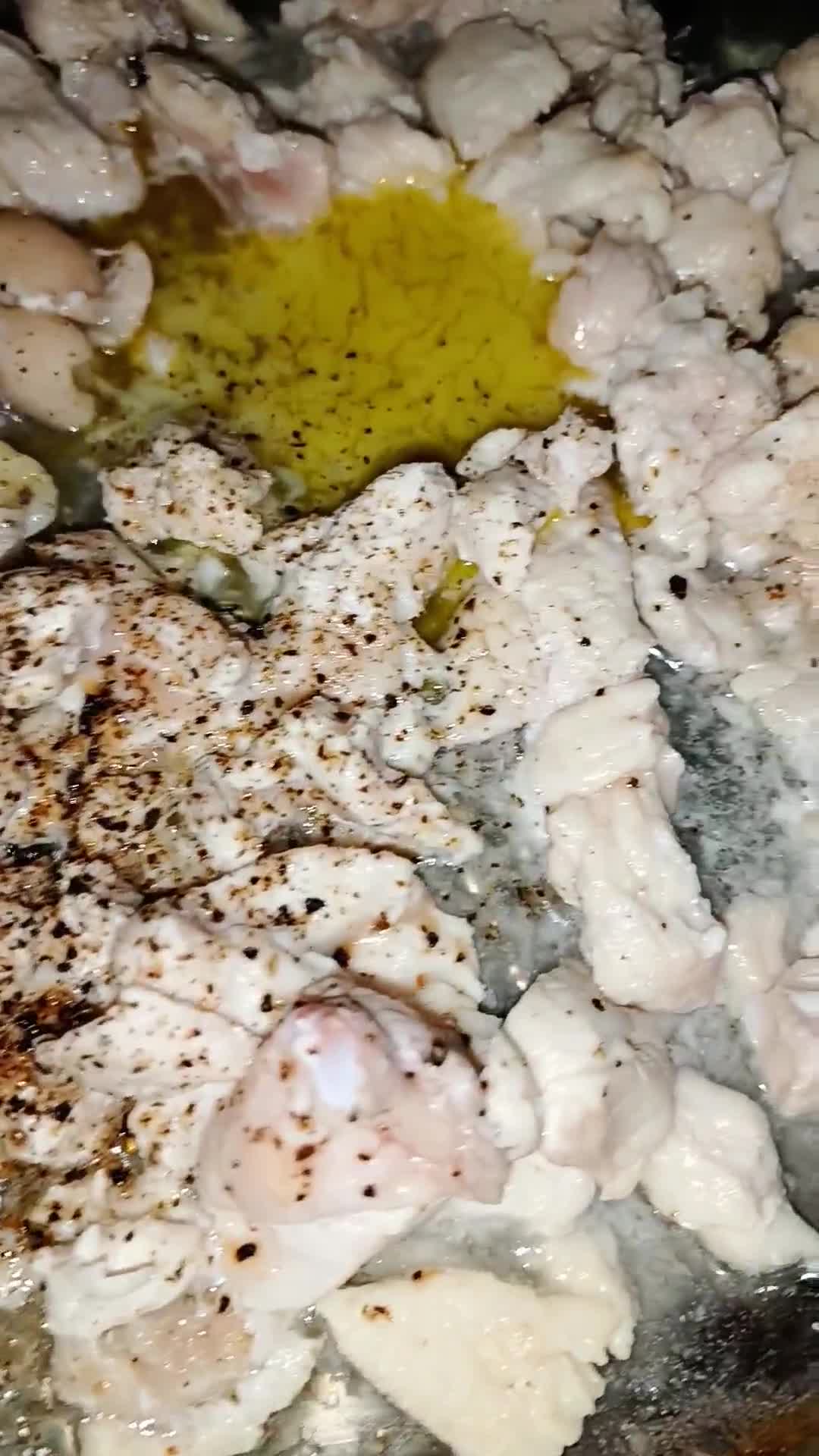 Gambar langkah 1 resipi Roti Roll-Up Wrap Ayam.
