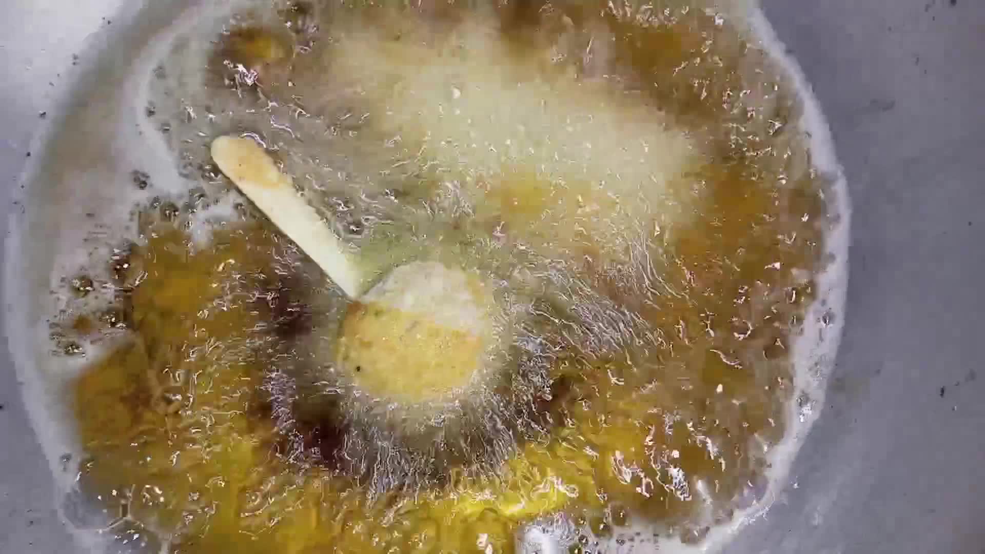 A picture of step 6 of Crispy Potato Popsicles 🇵🇰🇮🇳.
