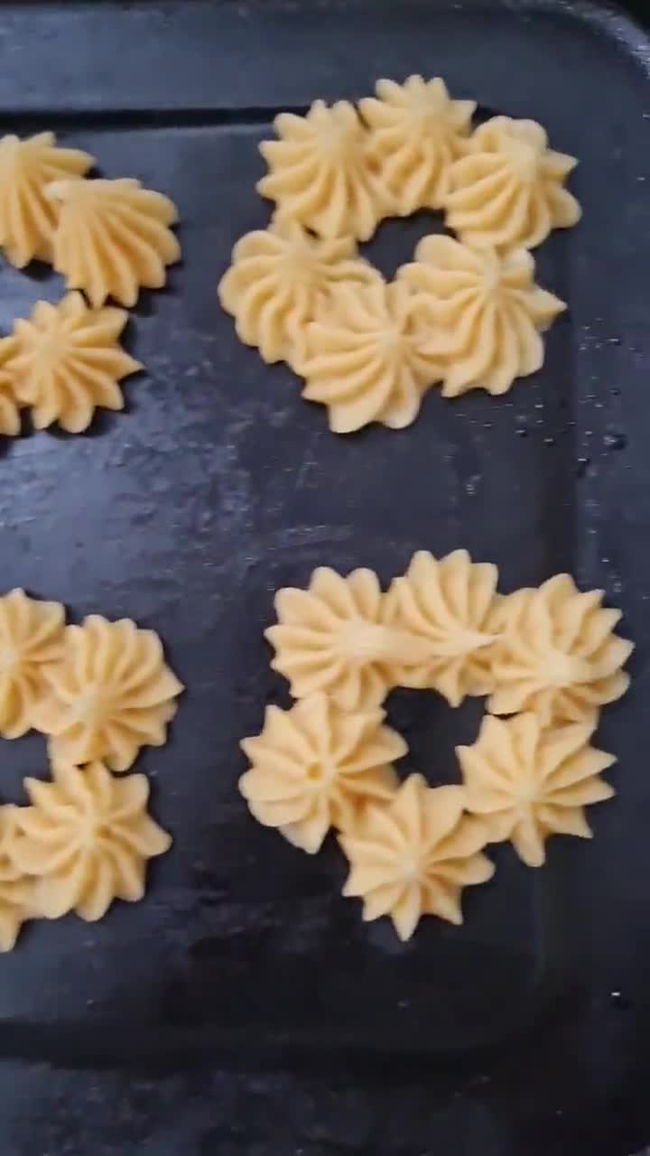 Foto langkah ke 5 dari resep Soes Bunga Vla Susu.