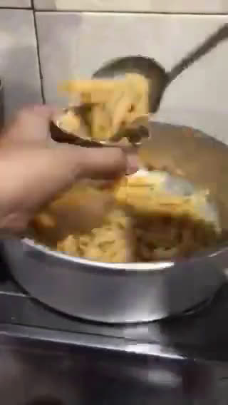 Foto langkah ke 5 dari resep 408. Macaroni Shcotel Minimalis, Panggang Teflon #SerbaTeflon.