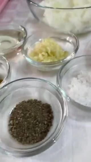 صورة لخطوة 1 من وصفة شوربة الكرفس