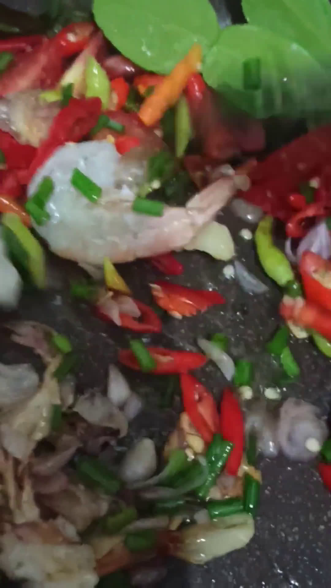 Foto langkah ke 4 dari resep Tumis Okra Udang.