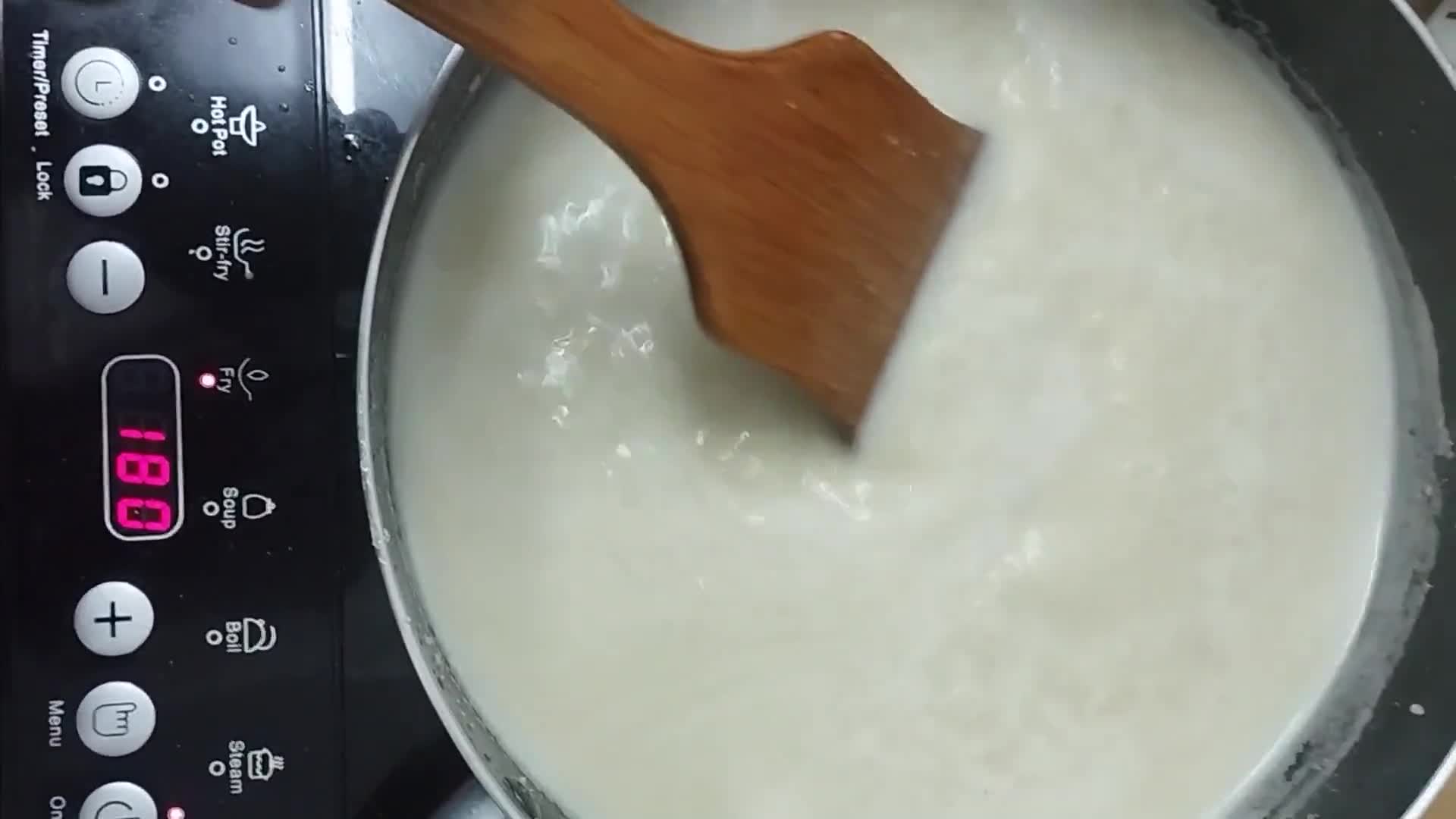 Gambar langkah 3 resipi Kuih Kesari.