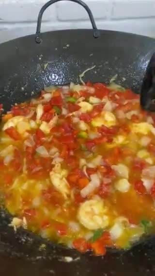 A picture of step 5 of Shrimp stir fried rice.