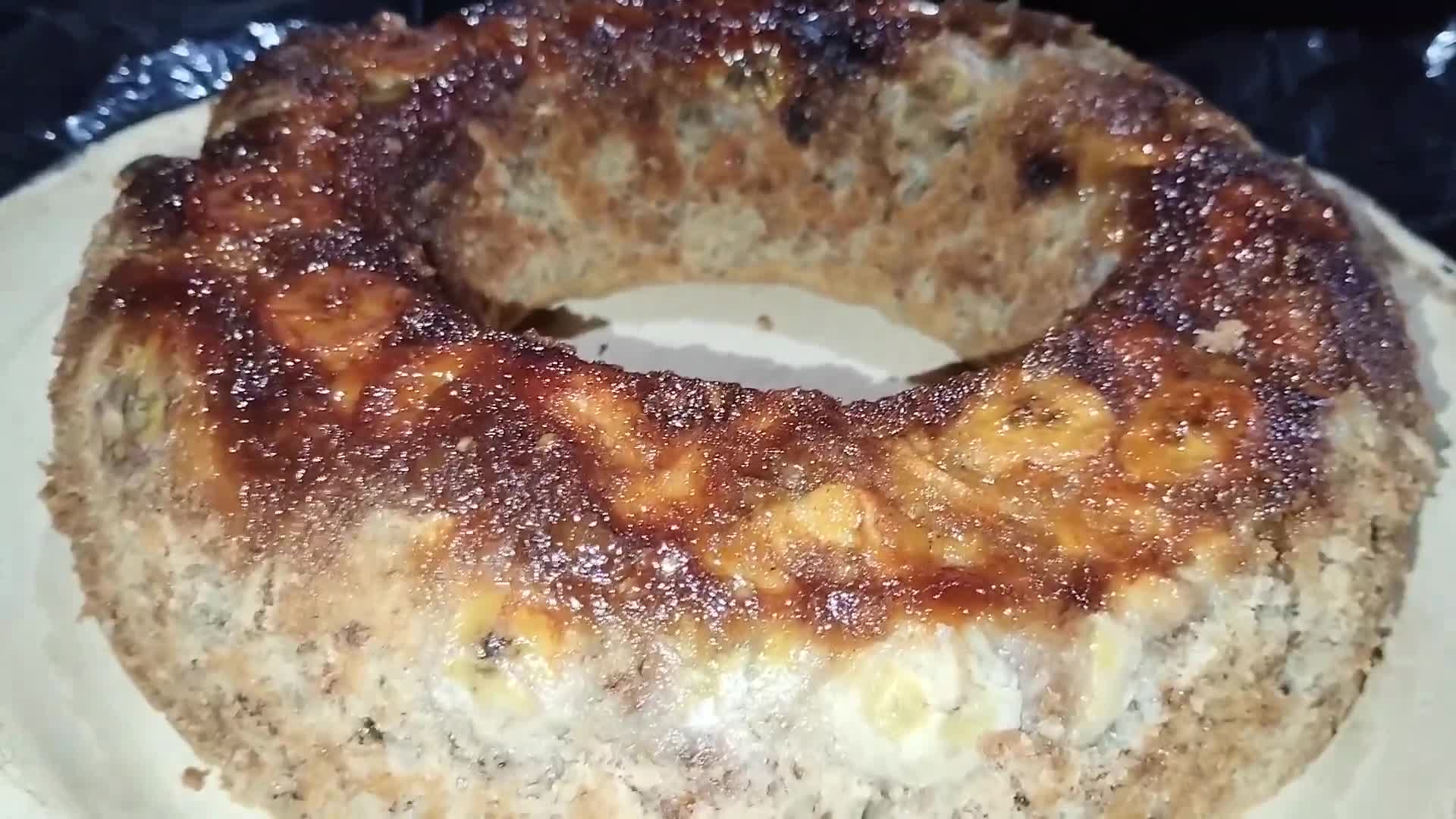 Foto del paso 7 de la receta: Budín de bananas🍌🍌invertido con mucho caramelo!!