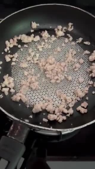 Hình bước làm 2 của món Cà tím xào thịt băm