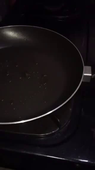 Foto langkah ke 5 dari resep Nasi goreng sosis kecap manis 🍲✨.