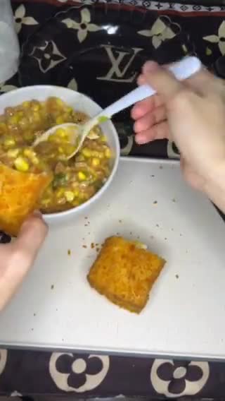 Foto langkah ke 4 dari resep Roti goreng kantong isi mayo spesial.