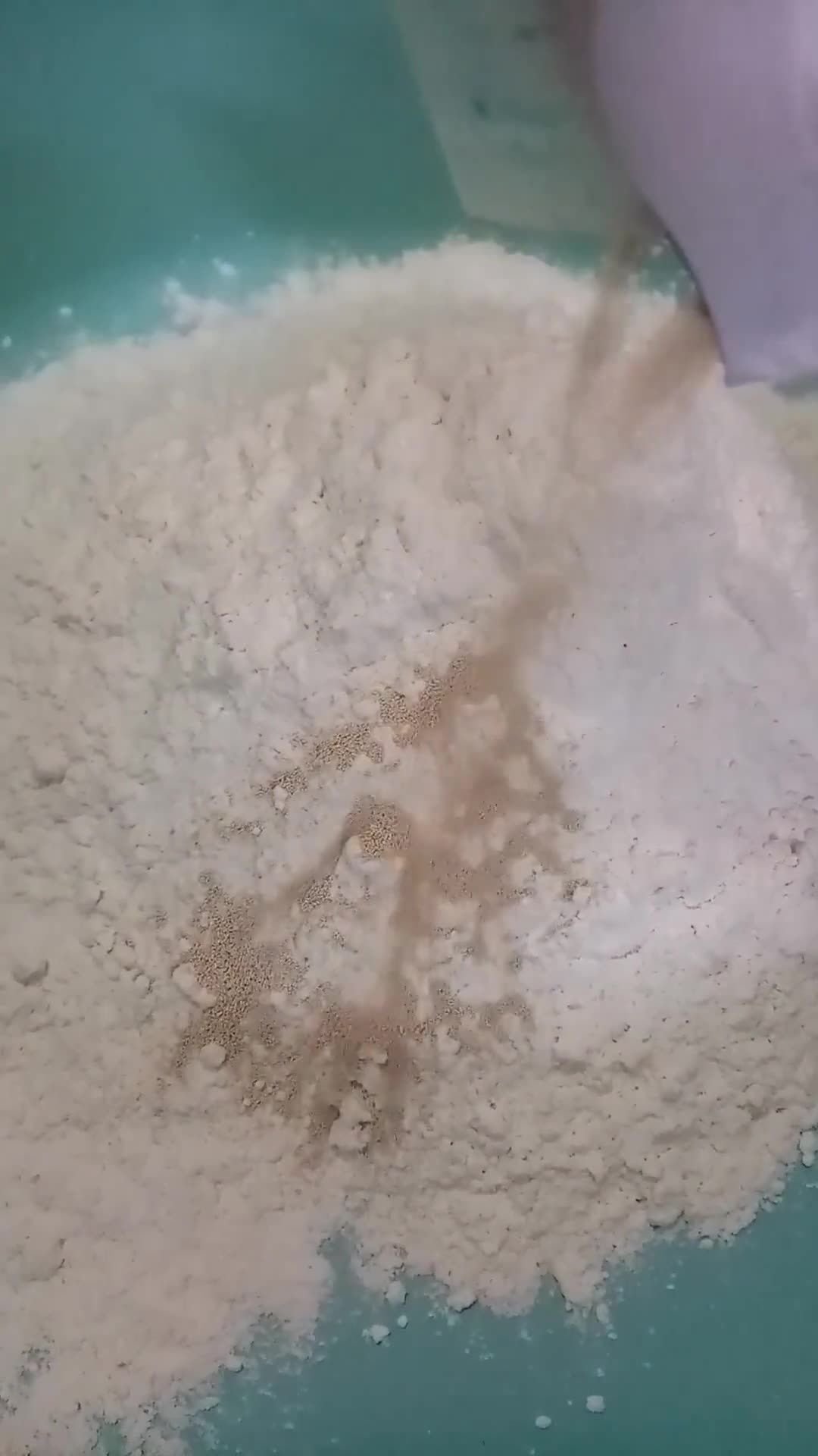 صورة لخطوة 2 من وصفة عجينة هشه وطريه تستعمل لكل أنواع الموالح 🤤🤩