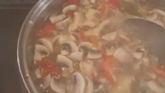 Foto langkah ke 4 dari resep Thai Chicken Soup.