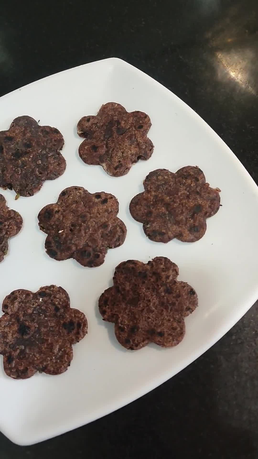 A picture of step 4 of Ragi Masala Bhakhri.