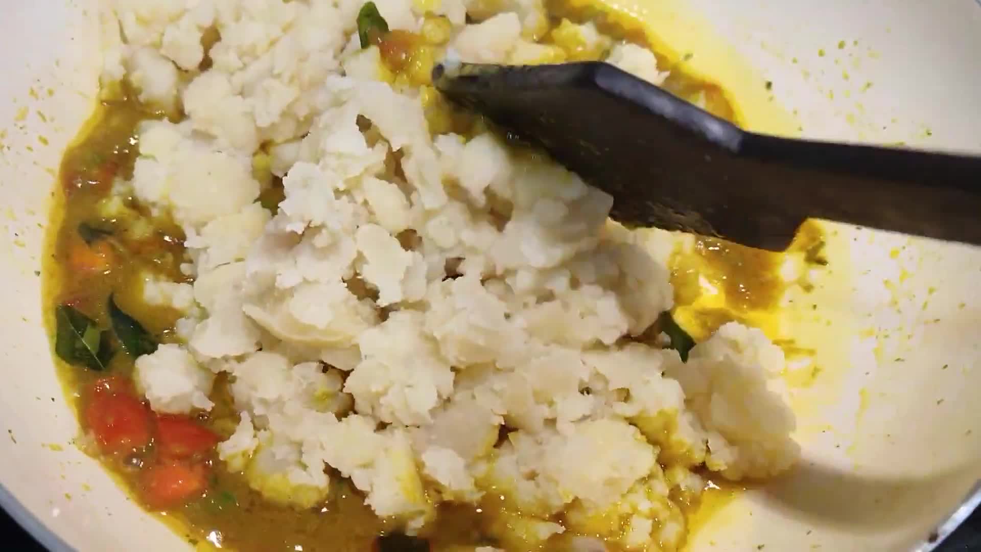 નવસારી પાવ બટાકા (Navsari Famous Pav Bataka Recipe In Gujarati) રેસીપી સ્ટેપ2ફોટો