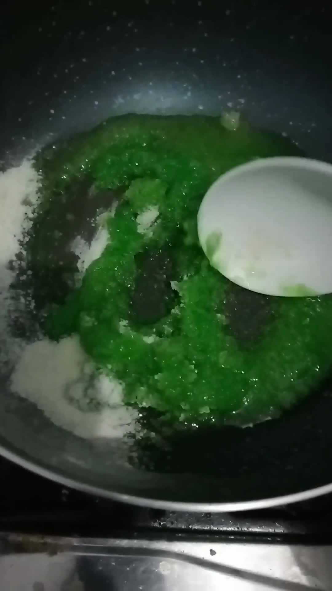 Foto langkah ke 5 dari resep Puding Buah Kaca Melon Serut.