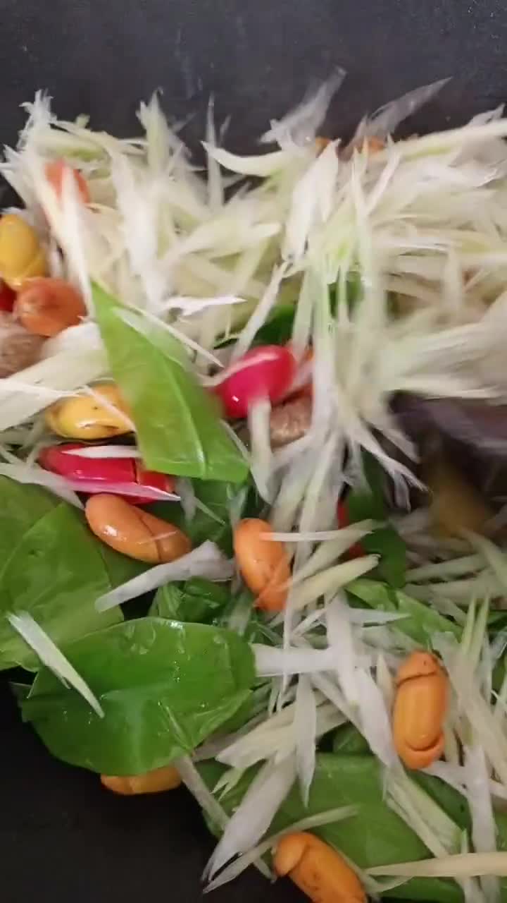 Foto langkah ke 3 dari resep Oseng Pepaya Bumbu Rebon.