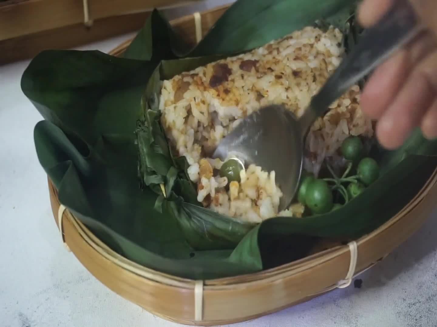 Foto langkah ke 7 dari resep Nasi Bakar Tutug Oncom.