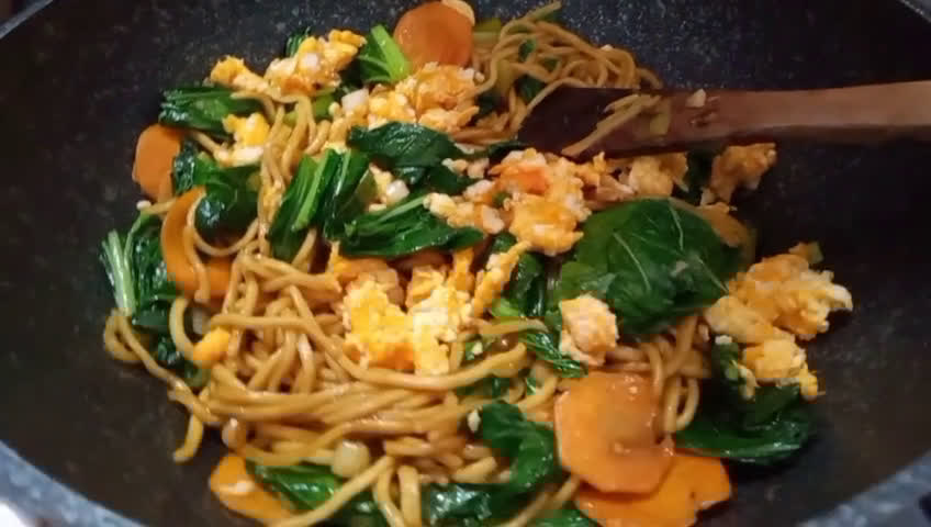 Foto langkah ke 3 dari resep Mie goreng Jawa.