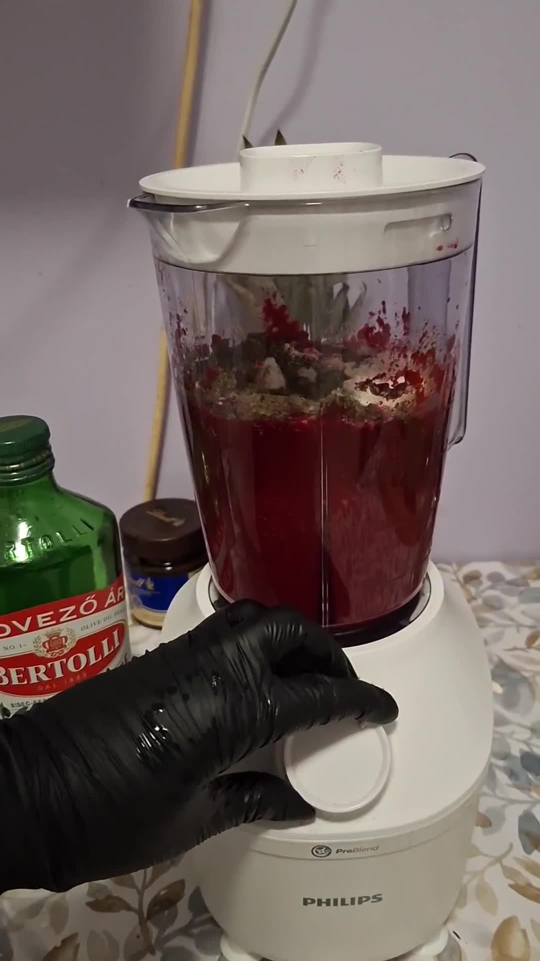 Fehérboros, fetás céklaszósz recept fázis 3 fotója