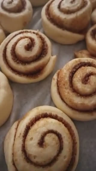 Foto del paso 7 de la receta: Cinnamon rolls | Rollos de canela 🌀